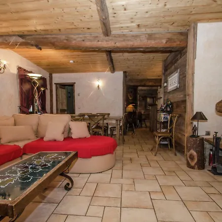 Rustic In France With Balcony Appartamento *